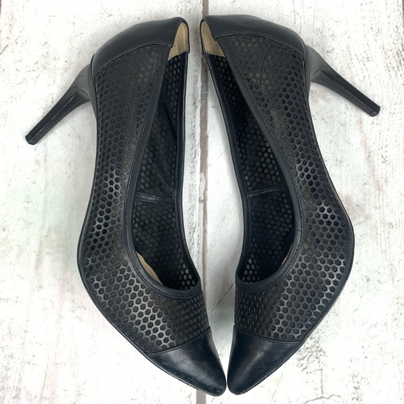 CAROLINNA ESPINOSA black Pumps 3 1/2” heels S-81/2 - Picture 2 of 6